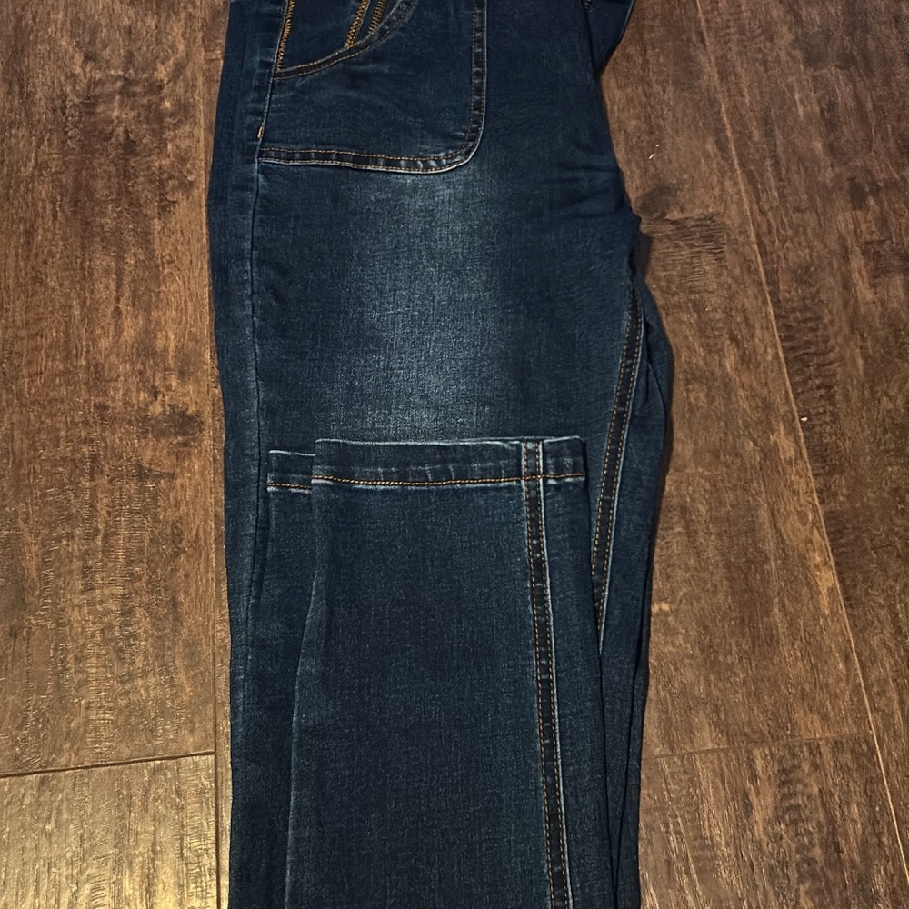 Mumsie Maternity and PP Jeans